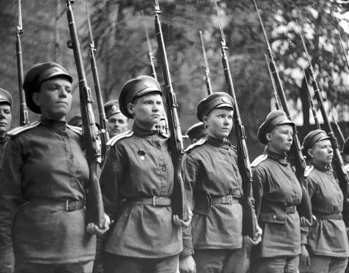 Framed Print : Battalion of Death girls who have enlisted. On November 7th