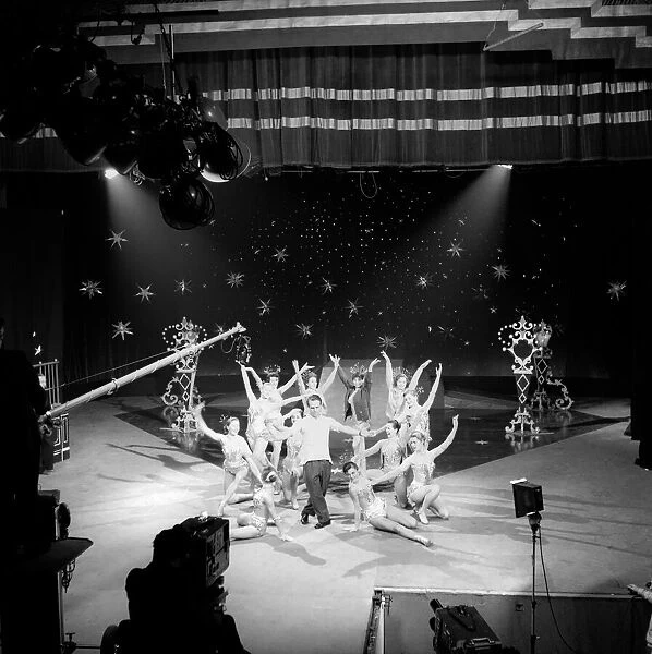 BBC filming a variety show at the Wood Green Empire. January 1957 A307-003