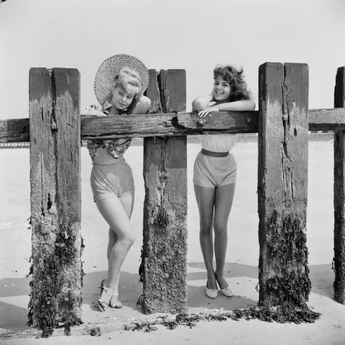 Framed Print : Beach Glamour: Having holiday fun in the sun at Minnis Bay near Margate, Kent
