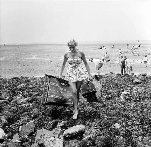 Beach scenes at Haylake. June 1960 M4313-001