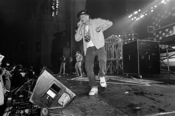 Framed Print : The Beastie Boys performing at Brixton Academy, London. 24th May 1987 Framed Print : The Beastie Boys performing at Brixton Academy, London. 24th May 1987