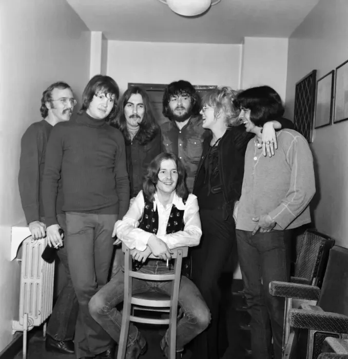 Framed Print : Beatle George Harrison with Pop group Delaney and Bonny and the friends Framed Print : Beatle George Harrison with Pop group Delaney and Bonny and the friends