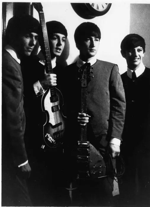 Framed Print : The Beatles 1964 Left to right: George Harrison, Paul McCartney, John Lennon