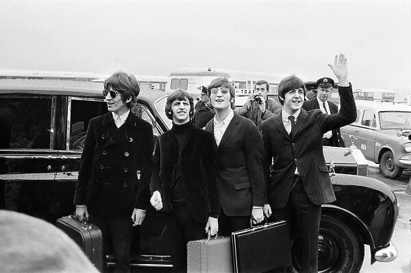 Beatles 1966 The Beatles arrive at London Airport to fly out to USA John Lennon
