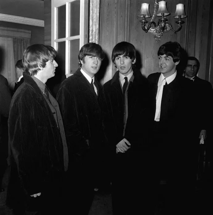 Framed Print : The Beatles arrive at the Variety Club Awards, Dorchester Hotel, London, 19 March 1964 Framed Print : The Beatles arrive at the Variety Club Awards, Dorchester Hotel, London, 19 March 1964