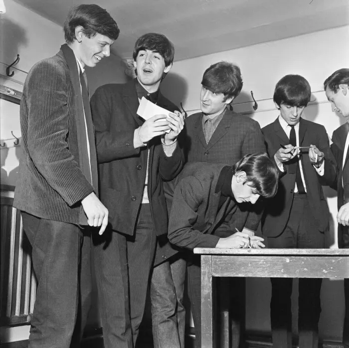 Framed Print : The Beatles Autumn 1963 UK Tour, De Montfort Hall, Leicester, Sunday 1st December 1963