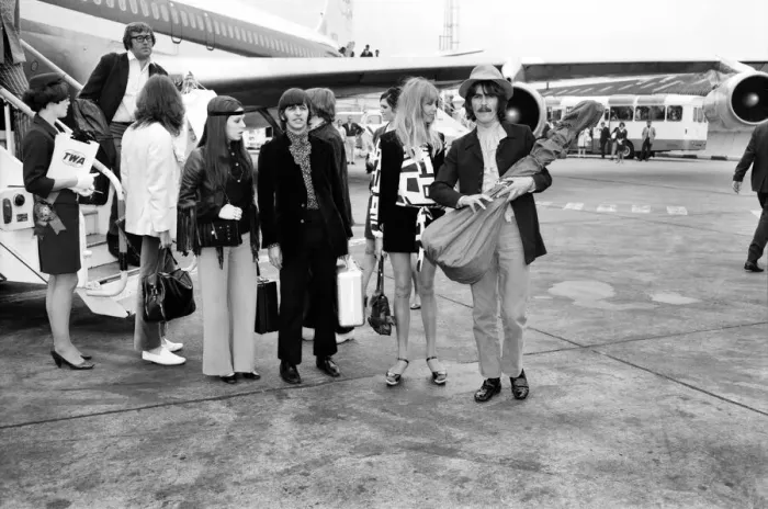 Framed Print : Beatles drummer Ringo Starr with wife Maureen and George Harrison with wife Pattie Boyd