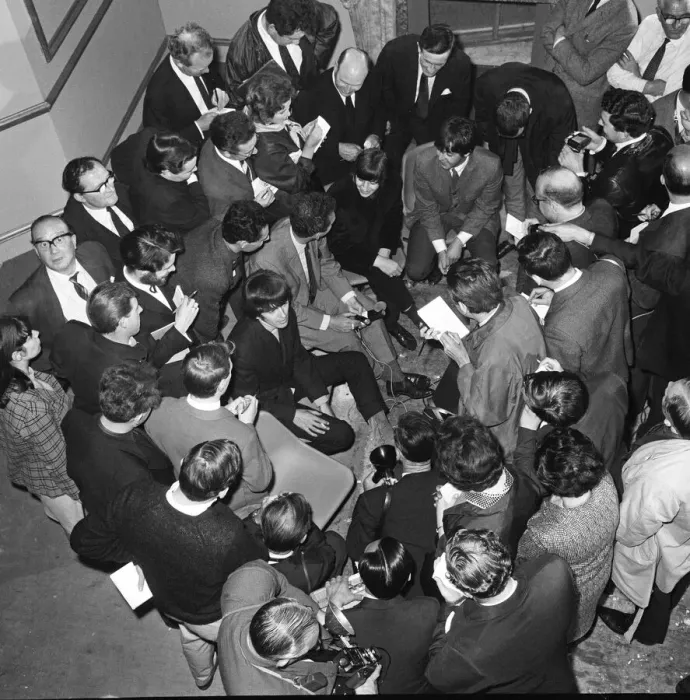 Framed Print : The Beatles hold a news press conference after it was released, this morning Framed Print : The Beatles hold a news press conference after it was released, this morning