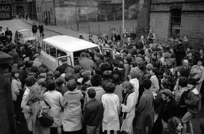 Framed Print : The Beatles leave Birmingham in a van surrounded by hundreds of screaming fans Framed Print : The Beatles leave Birmingham in a van surrounded by hundreds of screaming fans