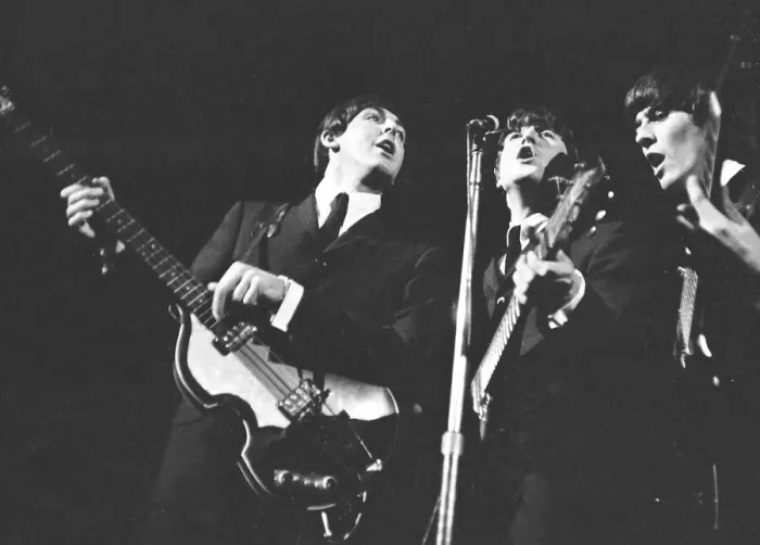 Framed Print : Beatles performing on stage, November 1964. Left to right are: Paul McCartney