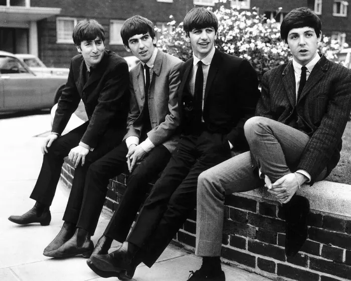 Framed Print : The Beatles, pose for pictures after being interviewed by Donald Zec Framed Print : The Beatles, pose for pictures after being interviewed by Donald Zec