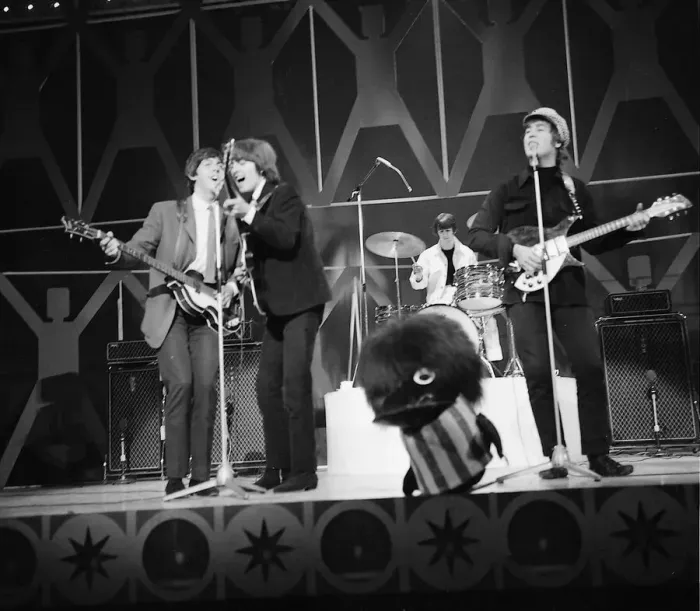 Framed Print : The Beatles rehearse at the ABC Theatre, Blackpool for the group Framed Print : The Beatles rehearse at the ABC Theatre, Blackpool for the group