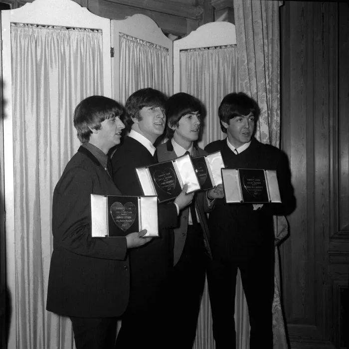 Framed Print : The Beatles with their Silver Hearts at the Variety Club Awards, Dorchester Hotel, London Framed Print : The Beatles with their Silver Hearts at the Variety Club Awards, Dorchester Hotel, London
