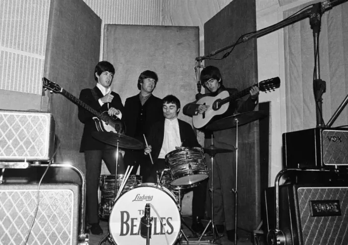 Framed Print : The Beatles in the studio (Studio Two, EMI Studios, London)