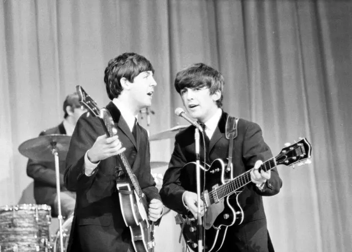 Framed Print : The Beatles on Sunday Night at the London Paldium. Paul McCartney