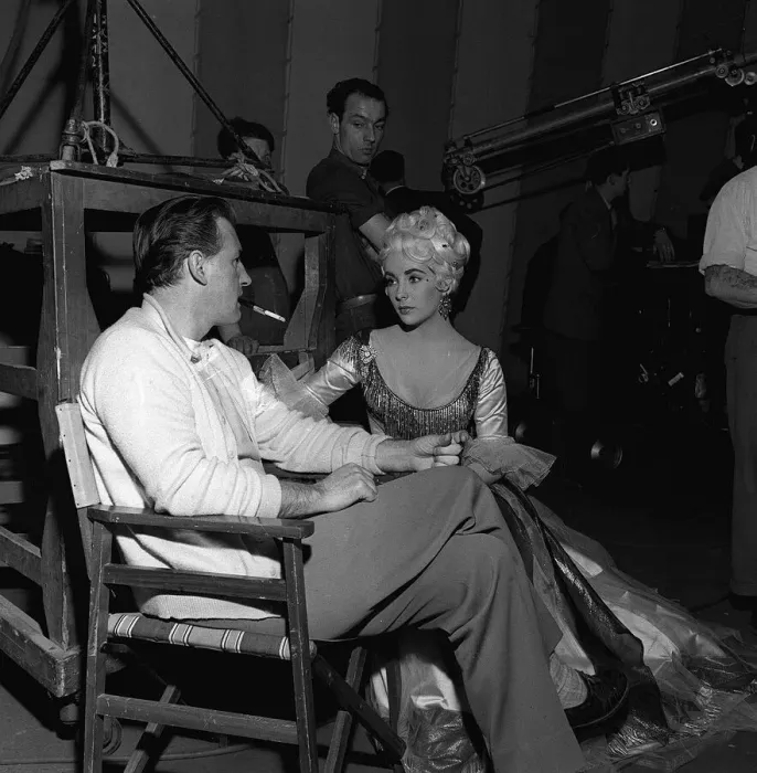 Framed Print : Beau Brummell 1954 Stewart Granger and Elizabeth Taylor in film studio Framed Print : Beau Brummell 1954 Stewart Granger and Elizabeth Taylor in film studio