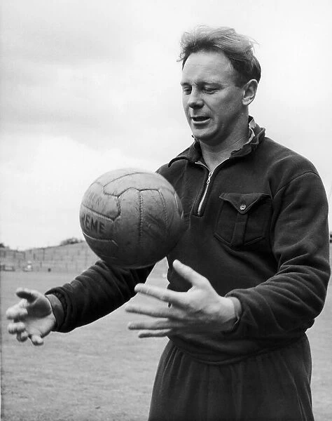 Bedford Jezzard of Fulham FC in training. c. 1955