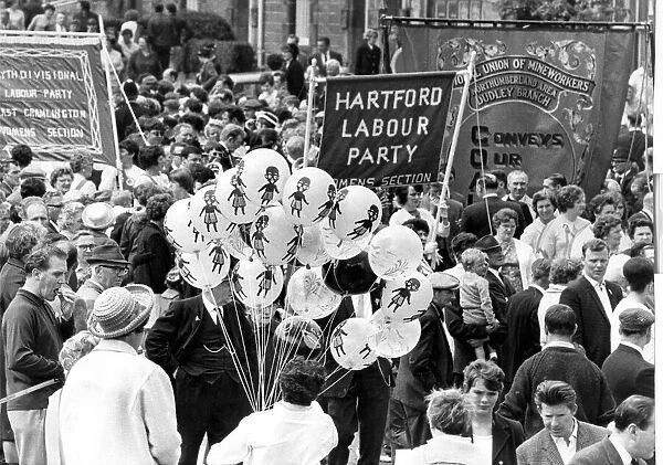Bedlington Miners Picnic - Crowds line the streets of Bedlington to watch the marchers