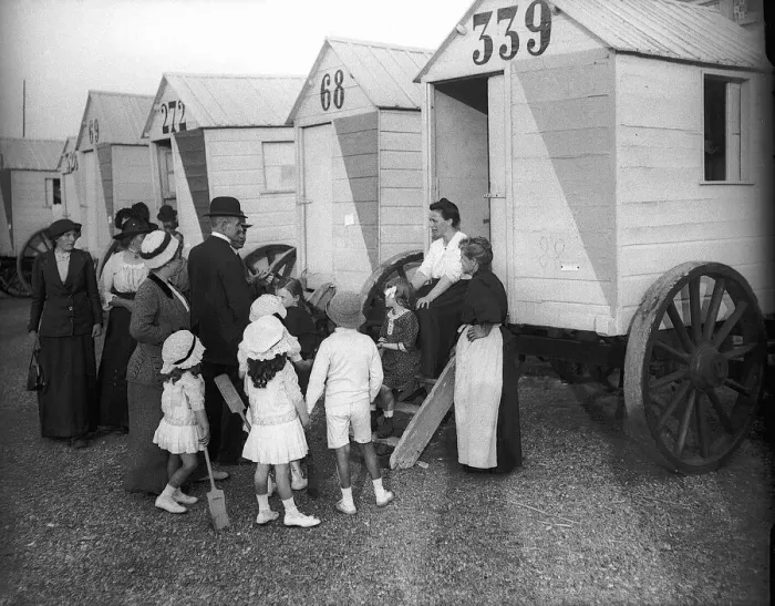 Framed Print : Belgian refugees in Ostend make themselves comfortable in bathing machines. 1914 Framed Print : Belgian refugees in Ostend make themselves comfortable in bathing machines. 1914