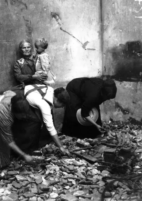 Framed Print : Belgian women search the rubble of their homes for their belongings after the battle