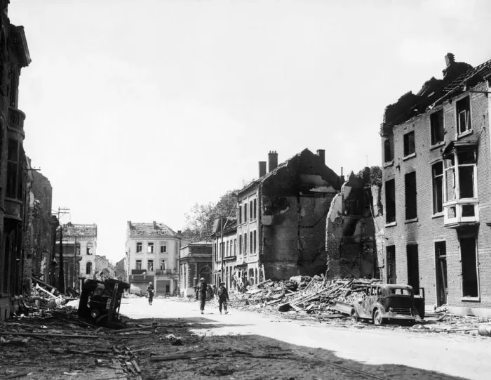 Framed Print : Belgium. German invasion. Scene in Louvain after a German raid Framed Print : Belgium. German invasion. Scene in Louvain after a German raid