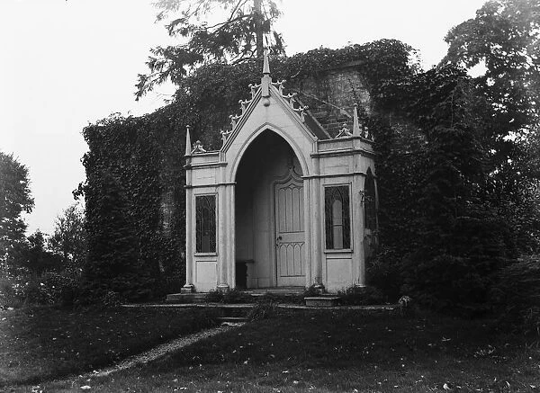 Belmont House, Uxbridge, London, The bathing pool entrance in the garden. Circa 1931