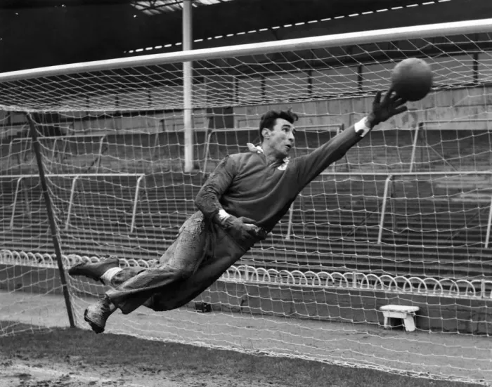 Framed Print : Benefica Team Train at Tottenham. Alberto da Costa Pereira Goalkeeper making acrobatic