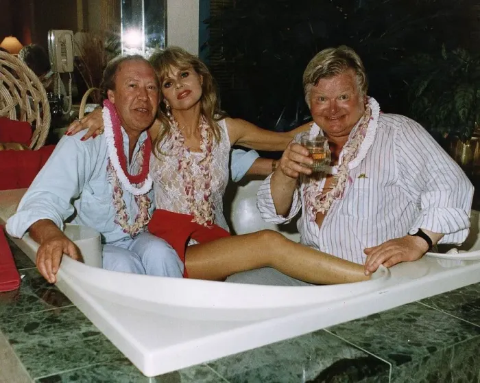 Framed Print : Benny Hill Comedian in bathtub with Dennis Kirkland and Britt Ekland Framed Print : Benny Hill Comedian in bathtub with Dennis Kirkland and Britt Ekland