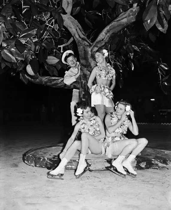 Framed Print : Benny Hill at Wembley Pool, he is appearing in scenes with members of the cast of Framed Print : Benny Hill at Wembley Pool, he is appearing in scenes with members of the cast of