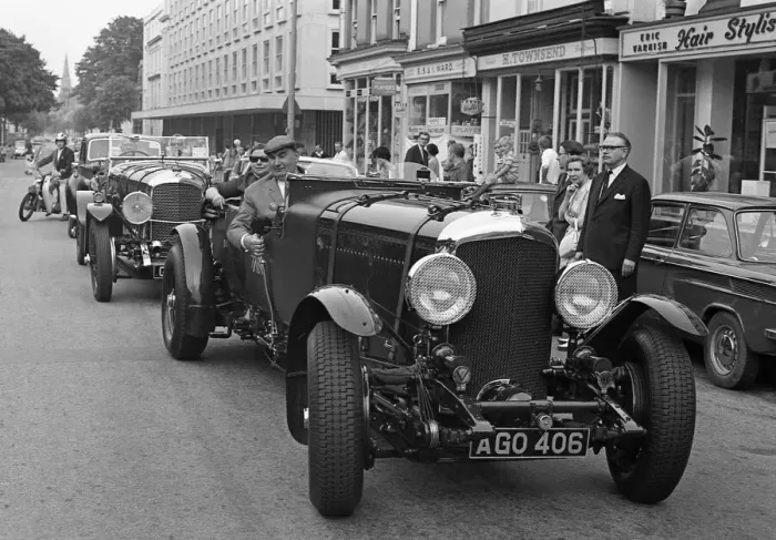 Framed Print : The Bentley Rally run by the Bentley Drivers Club and Shell to mark 50 years of Framed Print : The Bentley Rally run by the Bentley Drivers Club and Shell to mark 50 years of