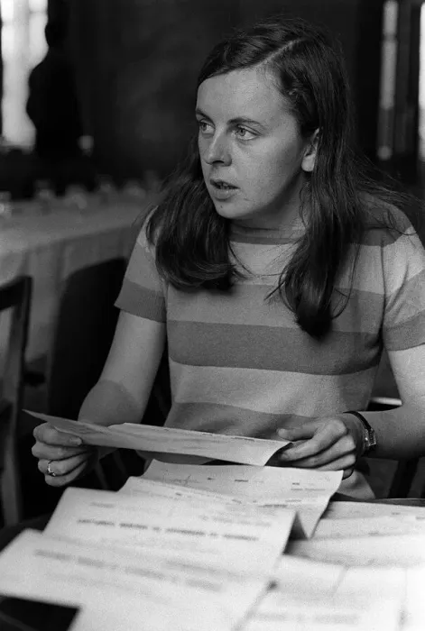 Framed Print : Bernadette Devlin arrives at the Scarmen Tribunal October 1969