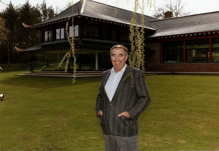 Framed Print : Bernard Matthews April 1991 Pictured outside his japanese style home in Norfolk Framed Print : Bernard Matthews April 1991 Pictured outside his japanese style home in Norfolk