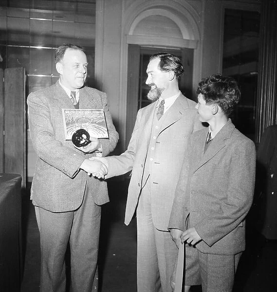 Bernard Venables seen here presenting prizes at the Daily Mirror Angling Contest Luncheon