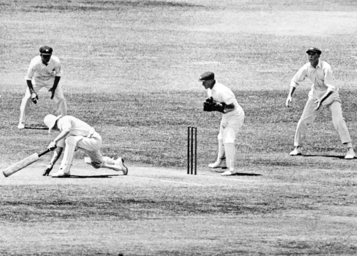 Framed Print : Bert Oldfield waiting to stump George Duckworth in the 4th Test between Australia Framed Print : Bert Oldfield waiting to stump George Duckworth in the 4th Test between Australia