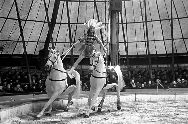 Bertram Mills Circus at Luton. April 1950 O23401