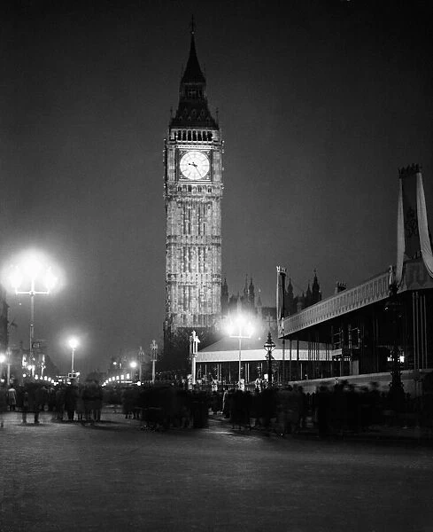 Big Ben and late night revellers following the coronation og King George VI 12th May 1937