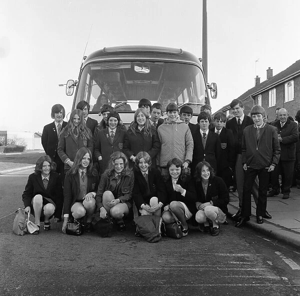 Billingham school children leave for Spain. 1971