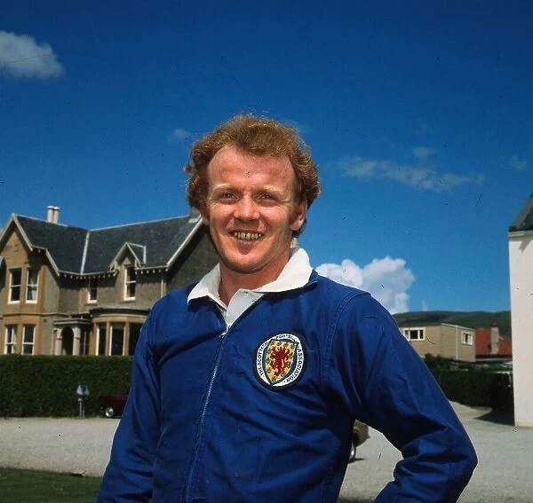 Billy Bremner Scotland football player 1972 Wearing training top