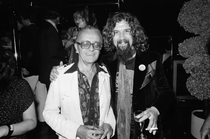 Framed Print : Billy Connolly (right) and guest at the new nightclub Stringfellows in Covent Garden Framed Print : Billy Connolly (right) and guest at the new nightclub Stringfellows in Covent Garden