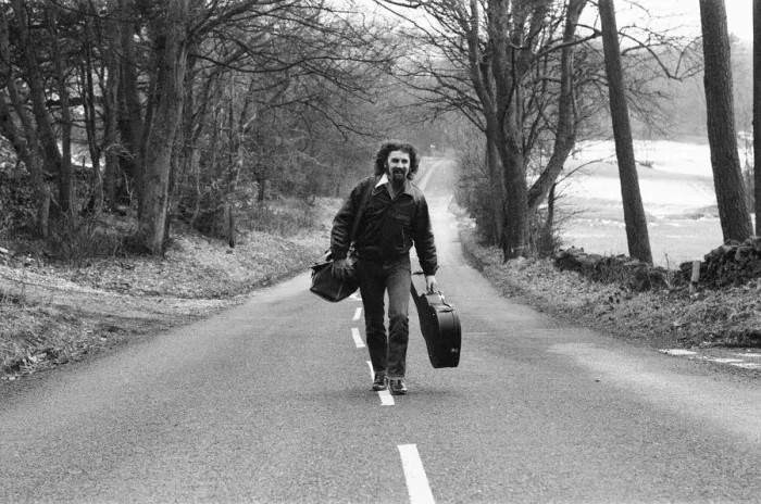 Framed Print : Billy Connolly, traveling in the North West of England, as part of his 64 date Big Wee