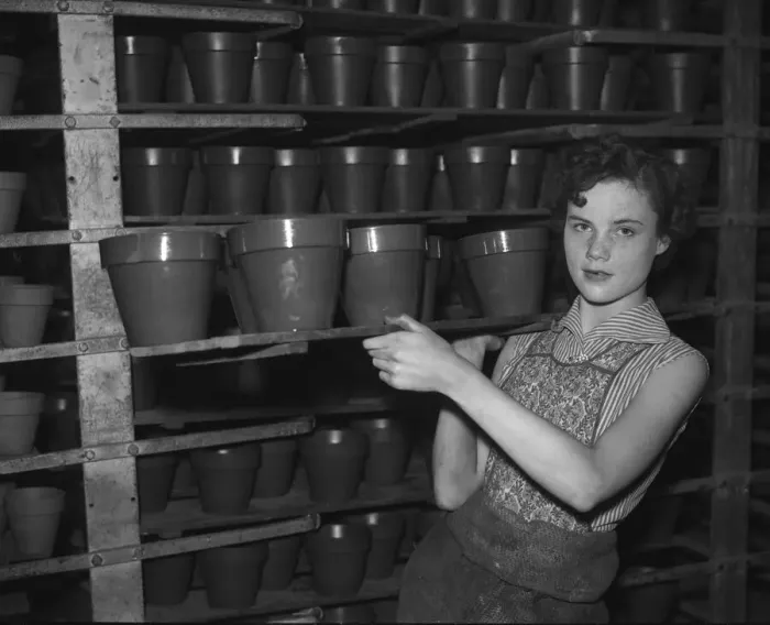 Framed Print : Bilston Pottery 1958 Glazed flower pots being readied for the final firing Framed Print : Bilston Pottery 1958 Glazed flower pots being readied for the final firing