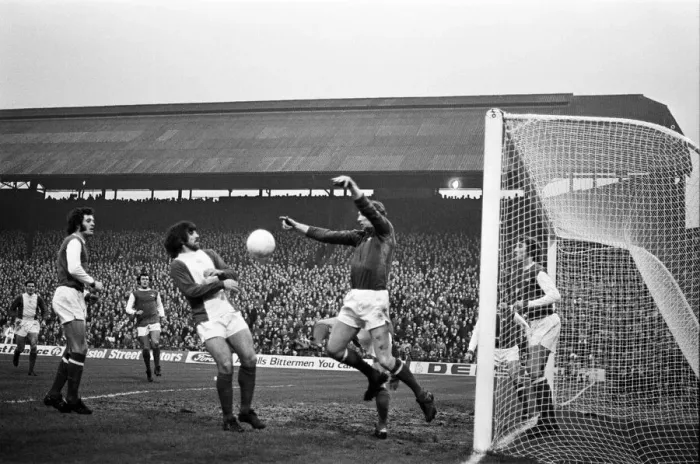 Framed Print : Birmingham City 1-1 Arsenal, league match at St Andrews, Saturday 23rd December 1972