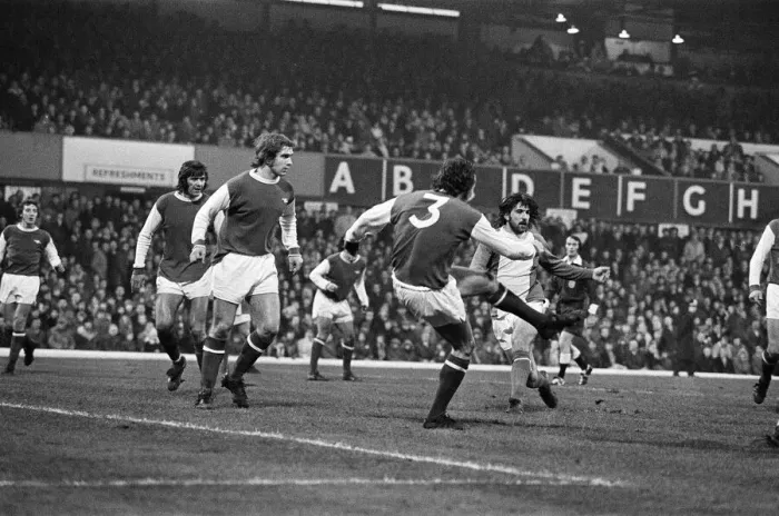 Framed Print : Birmingham City 1-1 Arsenal, league match at St Andrews, Saturday 23rd December 1972 Framed Print : Birmingham City 1-1 Arsenal, league match at St Andrews, Saturday 23rd December 1972