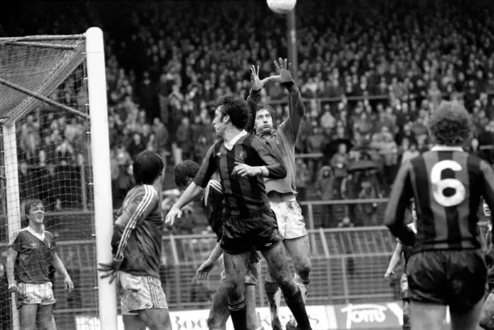 Framed Print : Birmingham City 2 v. Manchester City 0. Division One Football. March 1981 MF02-02-022