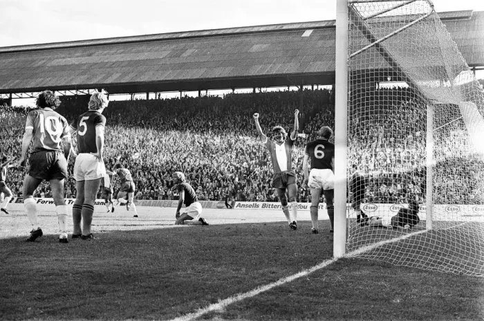 Framed Print : Birmingham City 4-0 Burnley, league match at St Andrews, Saturday 20th September 1975 Framed Print : Birmingham City 4-0 Burnley, league match at St Andrews, Saturday 20th September 1975