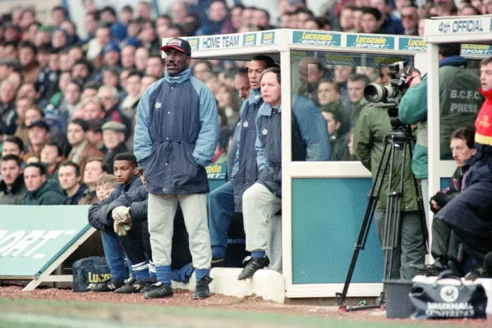 Framed Print : Birmingham City manager Barry Fry in the dugout. Birmingham City v Kidderminster Harriers Framed Print : Birmingham City manager Barry Fry in the dugout. Birmingham City v Kidderminster Harriers