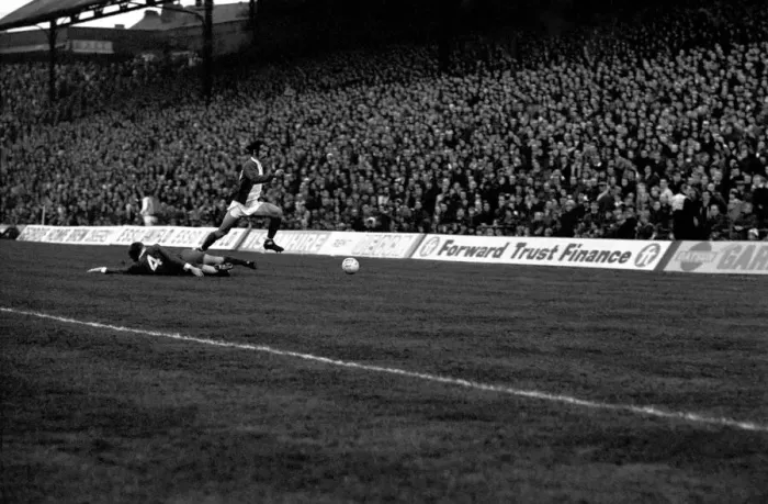 Framed Print : Birmingham City v. Liverpool F. C. December 1974 74-7576 Framed Print : Birmingham City v. Liverpool F. C. December 1974 74-7576
