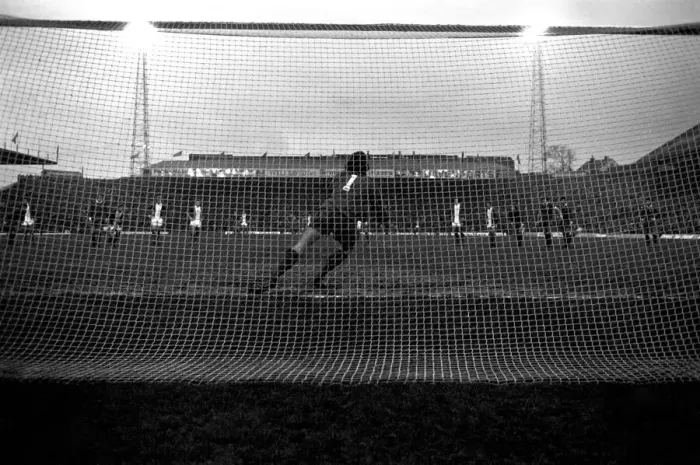 Framed Print : Birmingham City v. Liverpool F. C. December 1974 74-7576-004 Framed Print : Birmingham City v. Liverpool F. C. December 1974 74-7576-004