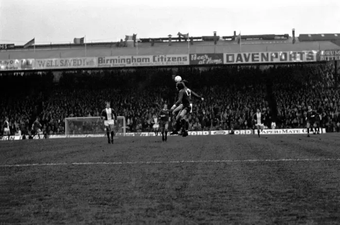 Framed Print : Birmingham City v. Liverpool F. C. December 1974 74-7576-003 Framed Print : Birmingham City v. Liverpool F. C. December 1974 74-7576-003