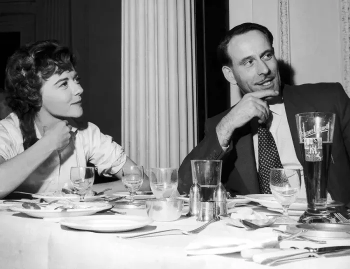 Framed Print : Birmingham Mail film critic Arthur Steele has lunch with Dorothy Tutin Framed Print : Birmingham Mail film critic Arthur Steele has lunch with Dorothy Tutin